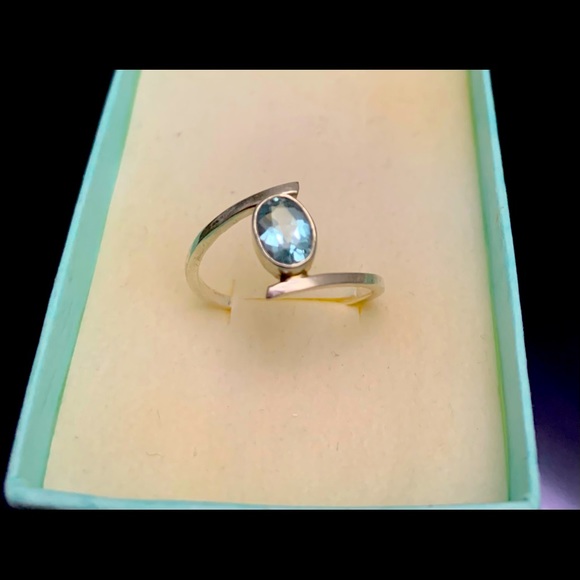 Silver aquamarine ring - Picture 1 of 5